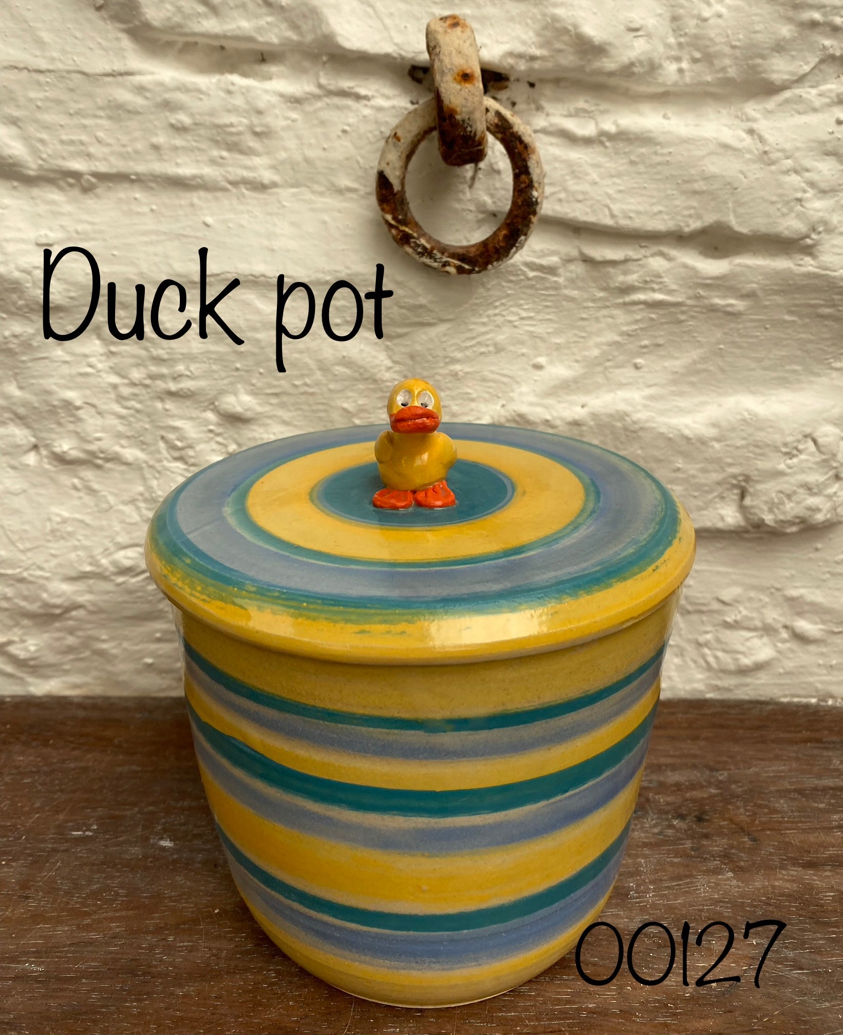 Lidded Biscuit Pot